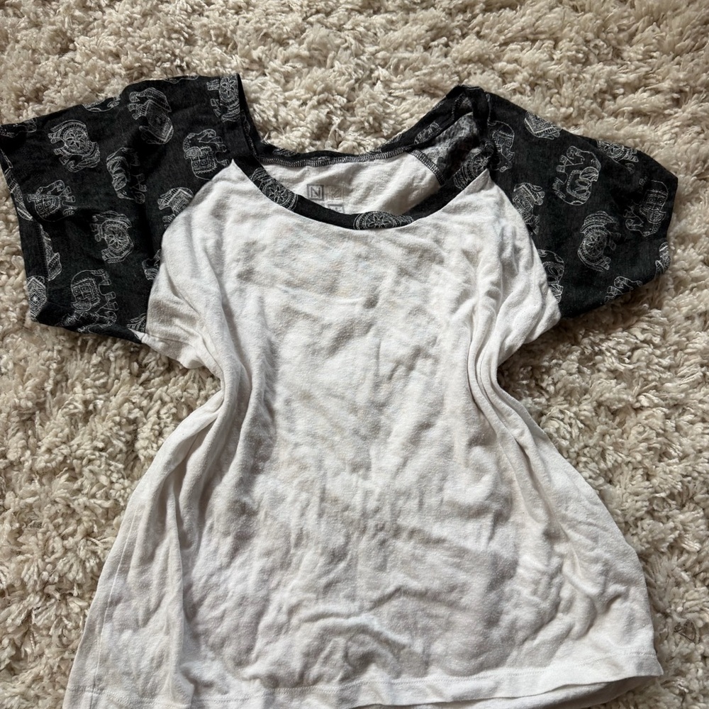 Nollie Black and White Short elephant Sleeve Tee